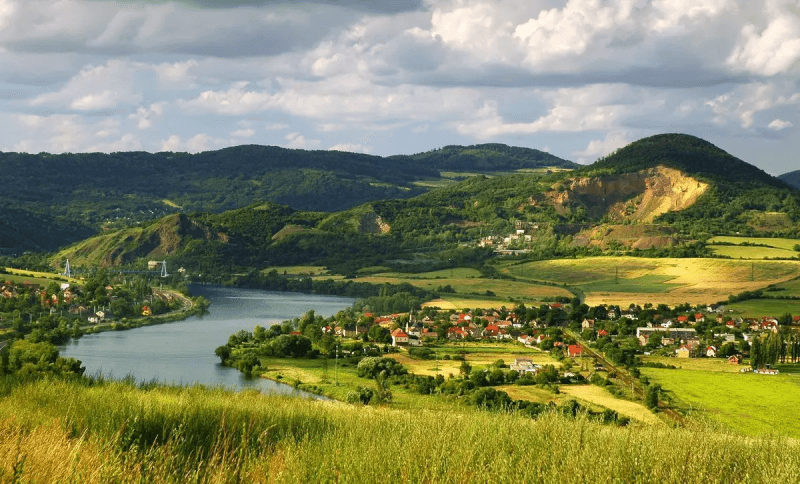 České Středohoří – Team-Building in the Heart of Nature and History